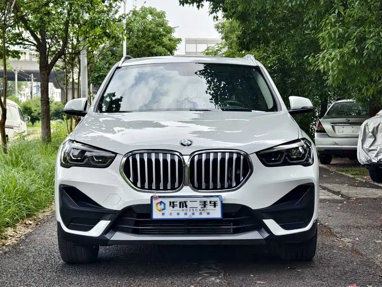 BMW X1 2020 sDrive20Li Fashion Model фото 3