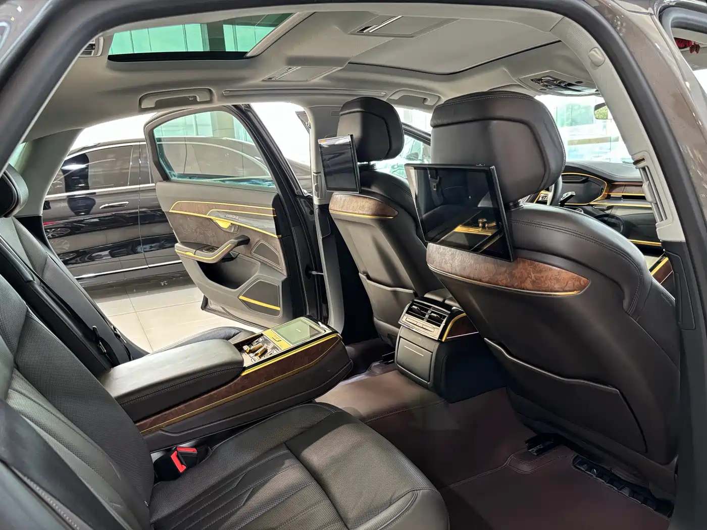 Audi A8 2018 A8L 55 TFSI quattro Luxury фото 8