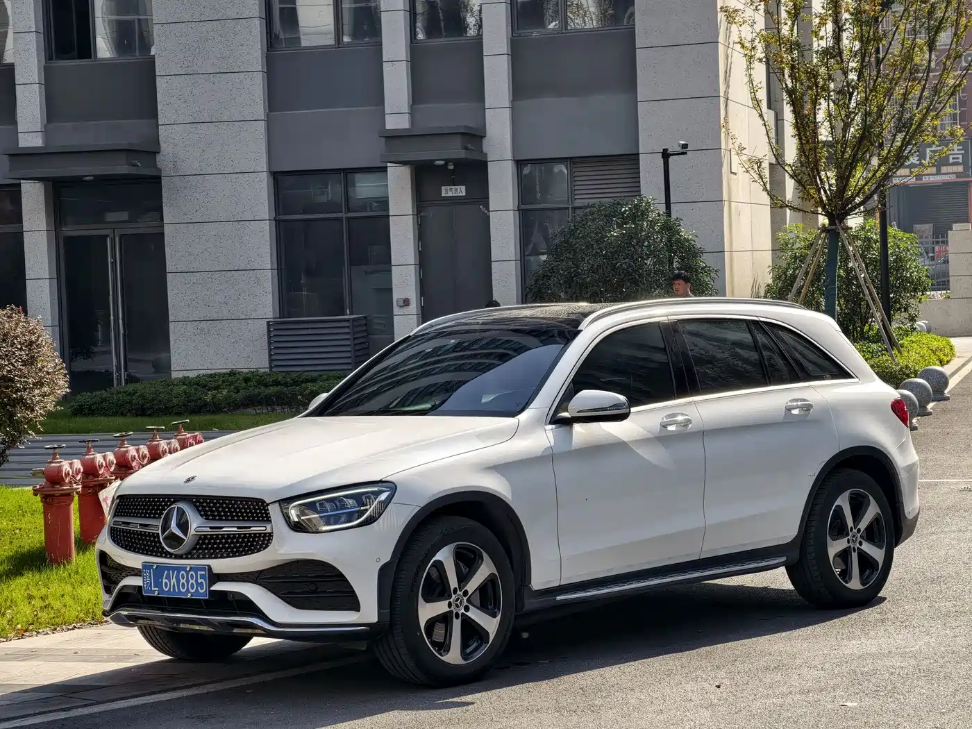 MERCEDES-BENZ GLC