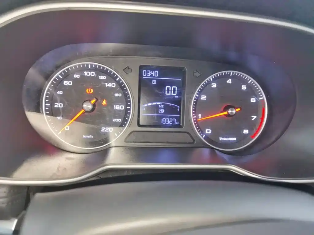 Roewe RX3 2020 2020 1.6L Manual Ultra Comfort Progressive