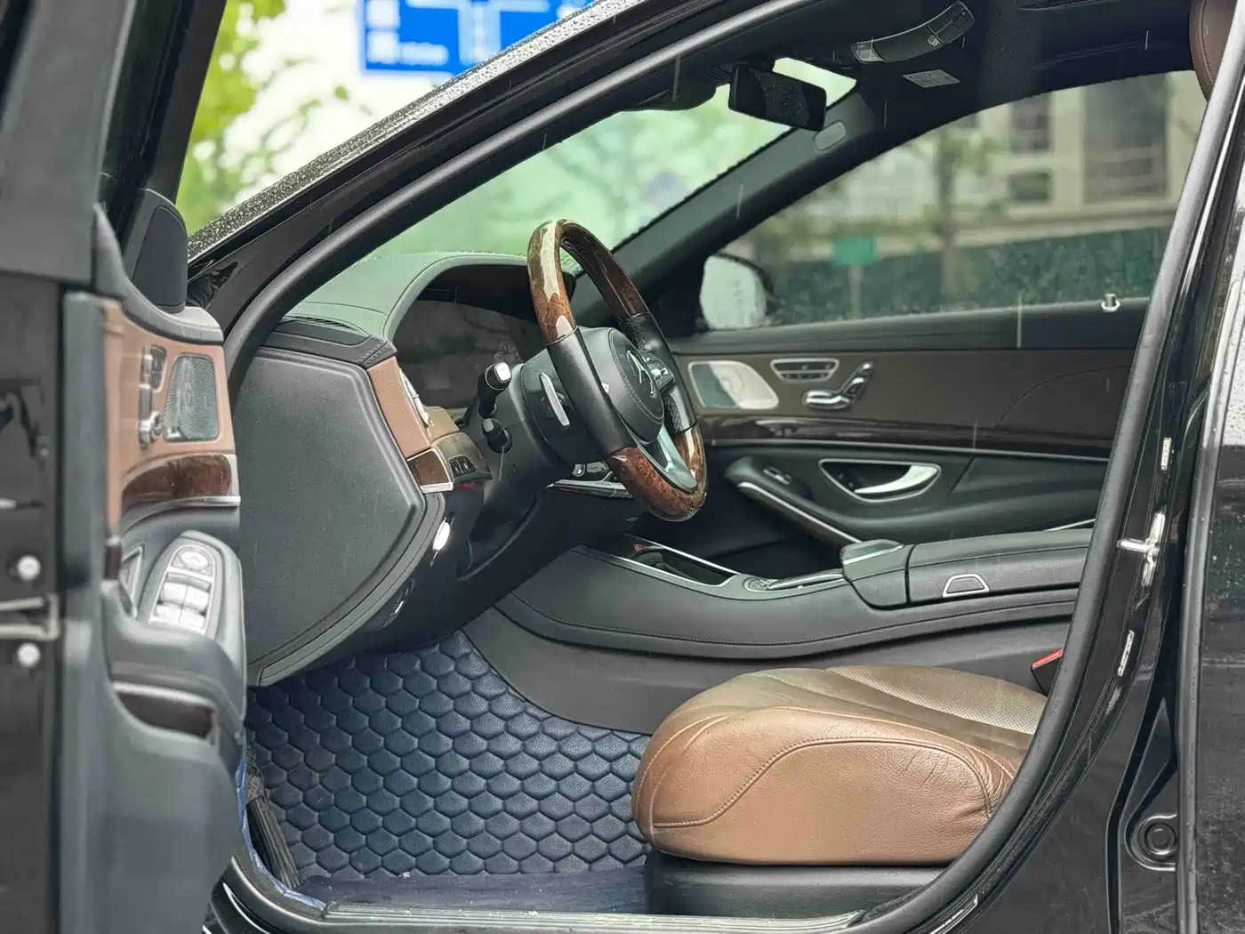Mercedes-Benz S-Class 2020 S 350 L Premium Edition Collector's Version фото 7