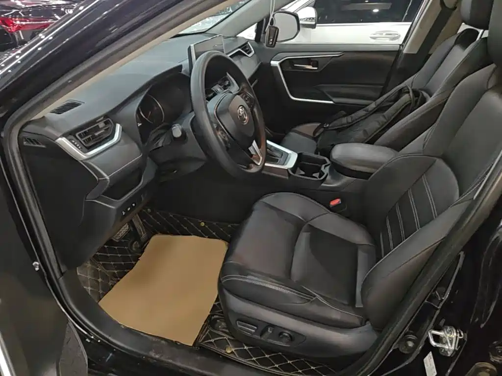Toyota Wildlander 2020 2020 2.0L CVT 2WD Luxury Edition