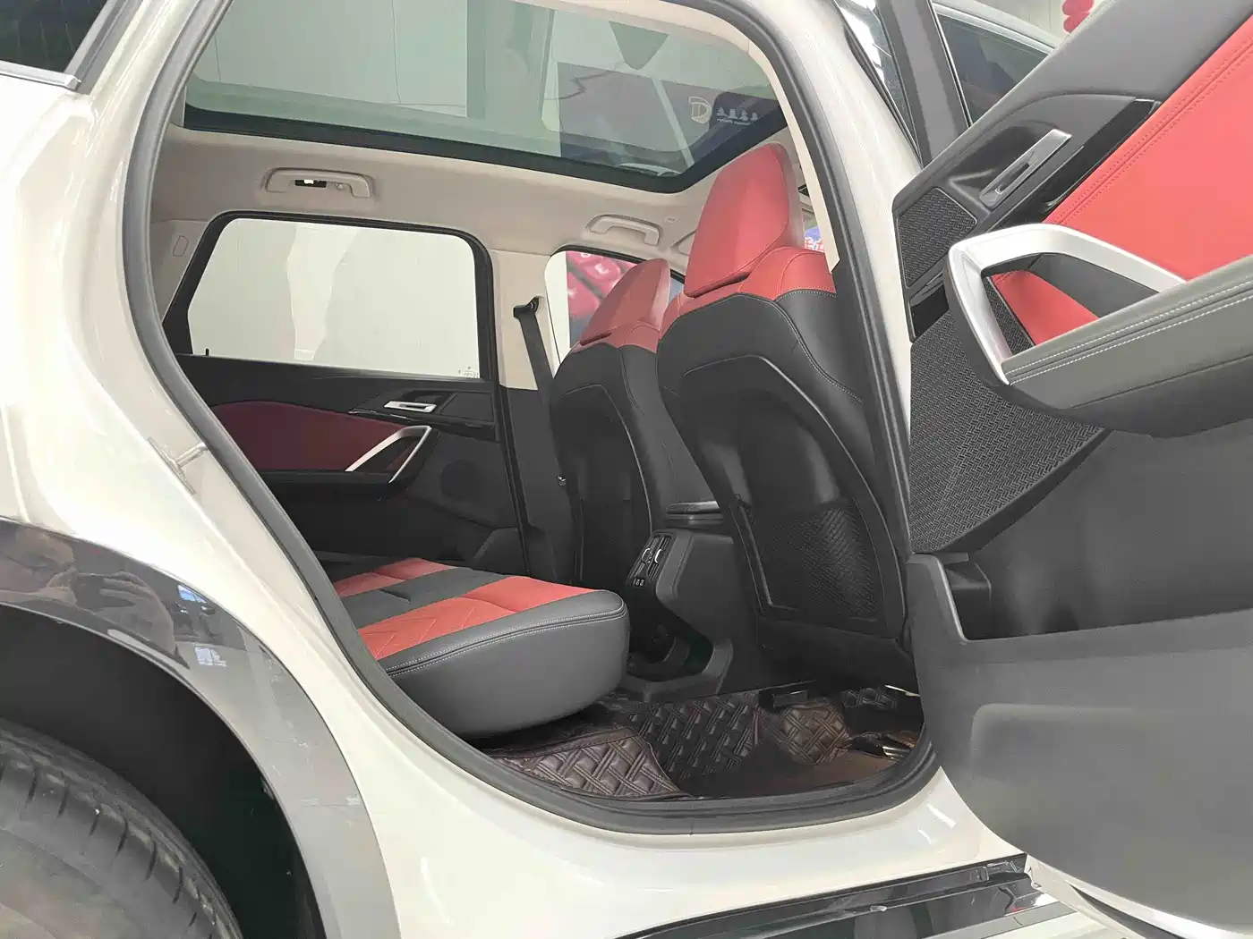 BMW X1 2023 sDrive20Li X Design Package фото 14