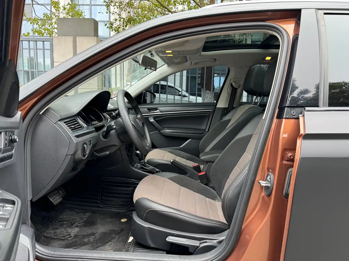 Volkswagen C-TREK 2017 1.6L Automatic Comfort фото 3