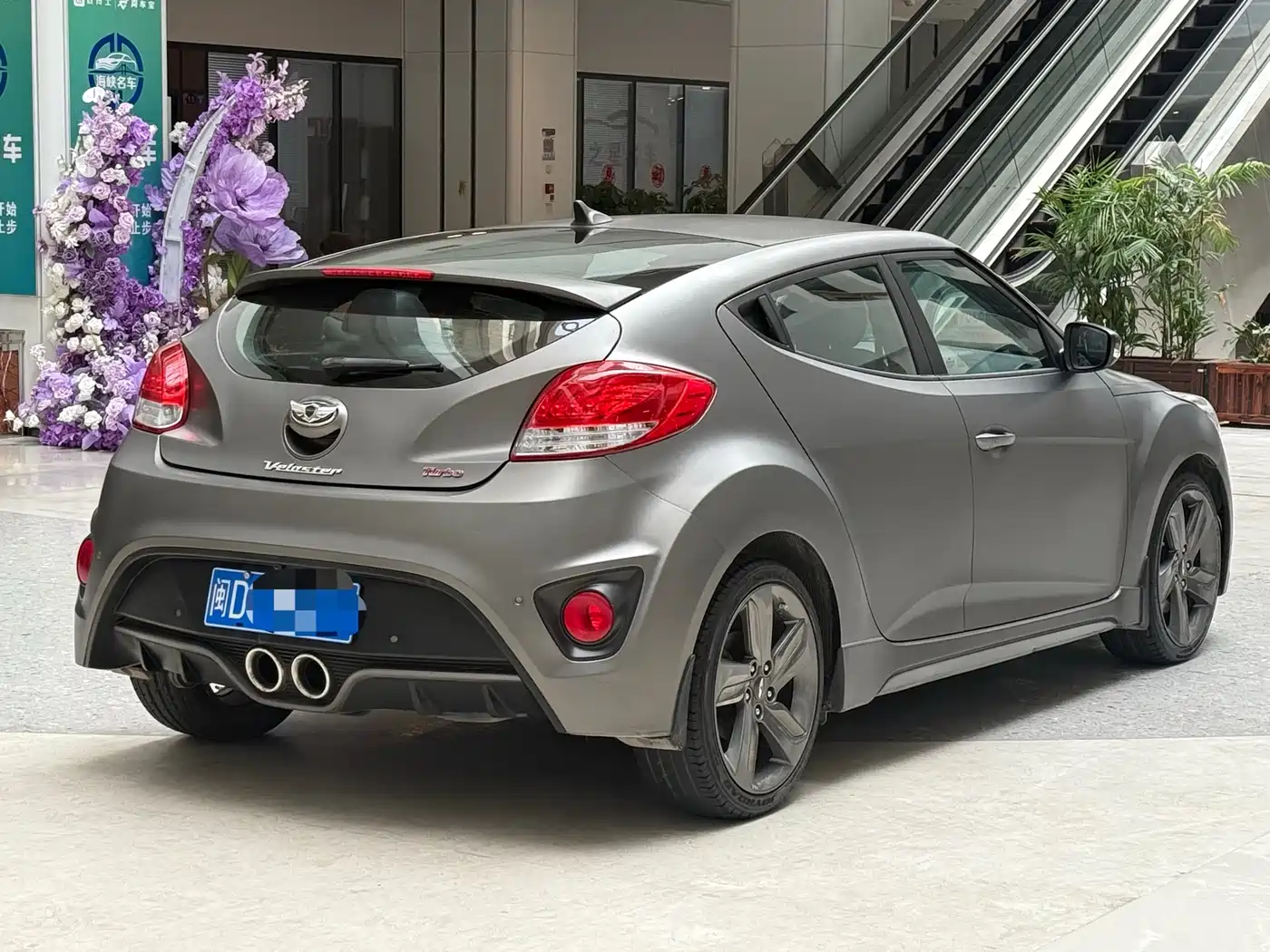 Hyundai Veloster 2015 1.6T Automatic Premium Edition фото 4