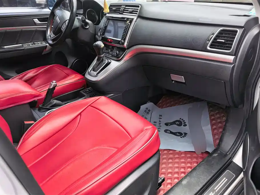 Haval H6 2015 Sport 1.5T Automatic 2WD Premium фото 8