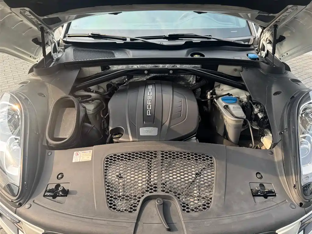 Porsche Macan 2014 Macan 2.0T фото 8
