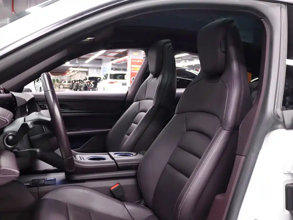 Porsche Taycan 2020 Taycan фото 10