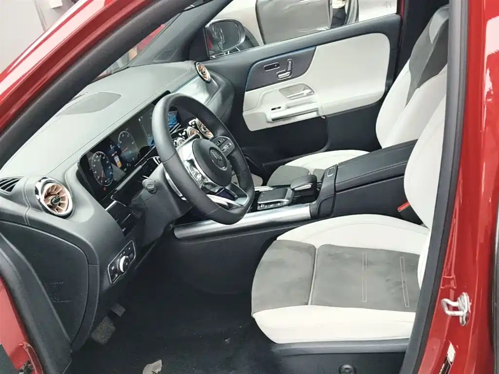 Mercedes-Benz EQA 2022 EQA 300 4MATIC Launch Special Edition фото 15
