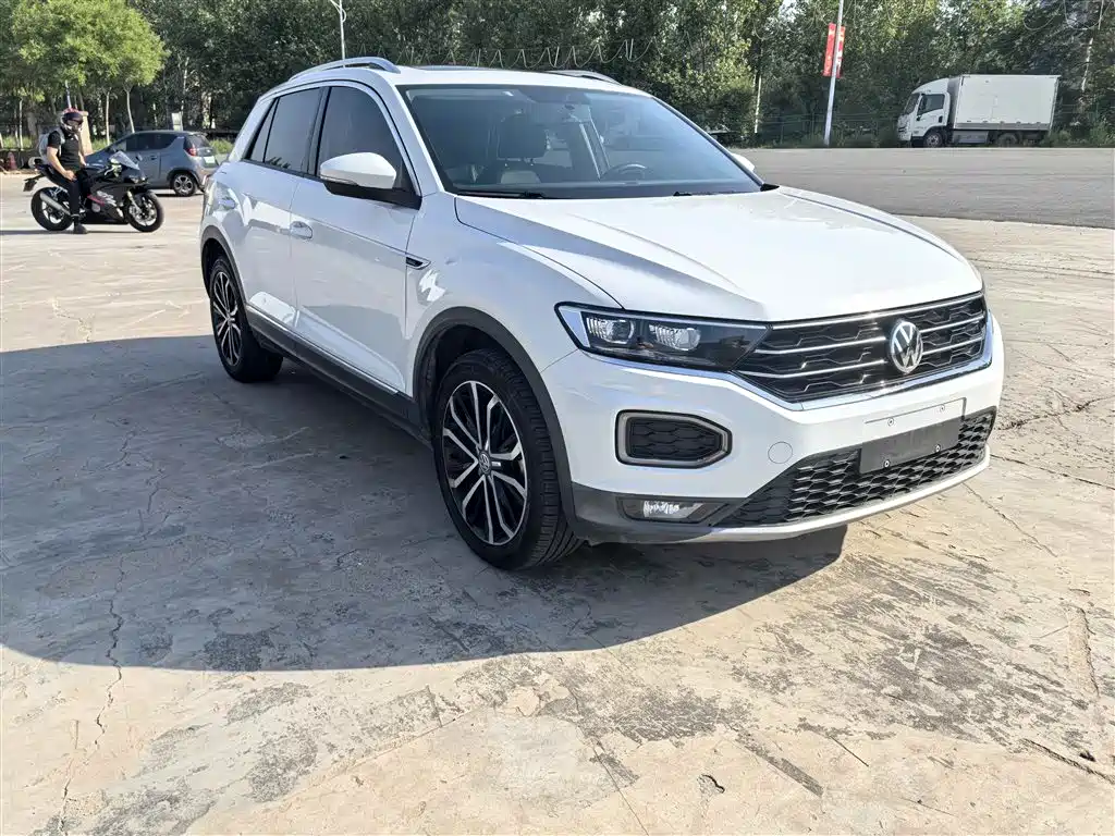 Volkswagen T-ROC 2018 280TSI DSG 2WD Comfort (China V) фото 3