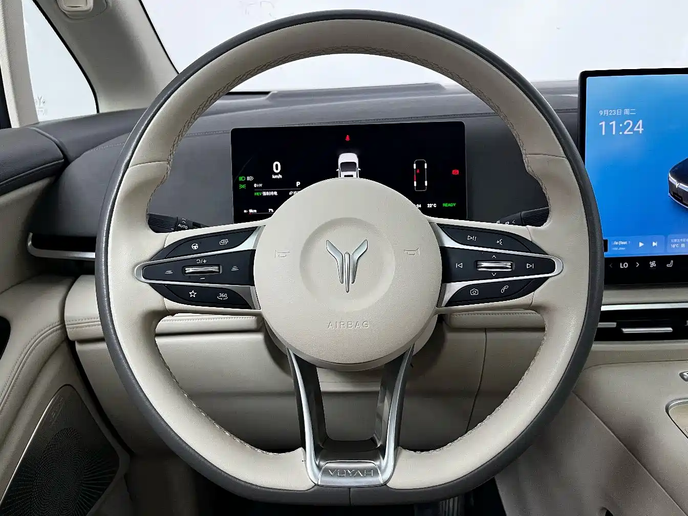 Voyah Auto Voyah Dreamer 2025 PHEV 4WD Kunpeng Premium Edition фото 12