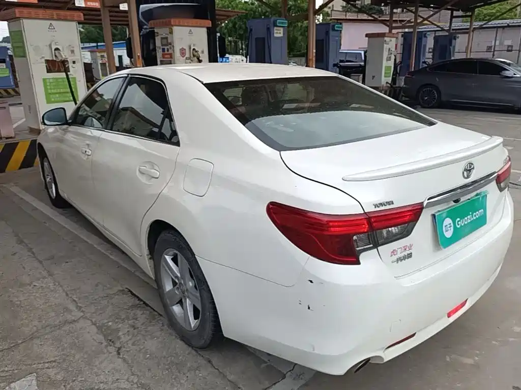Toyota Reiz 2013 2.5S Elite Edition фото 5