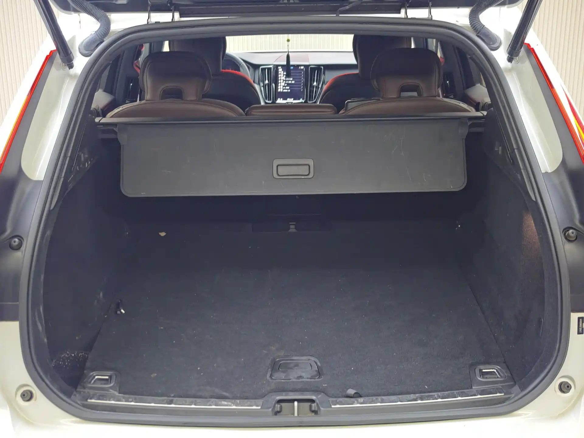 Фото 10 - Volvo XC60