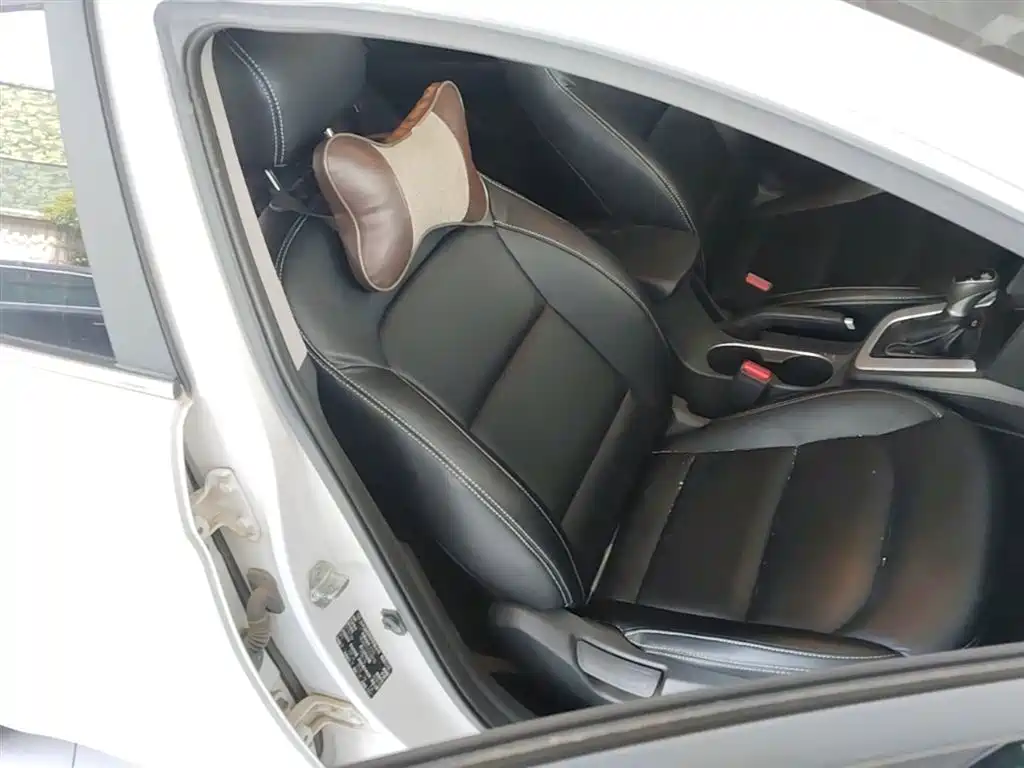 Hyundai Elantra 2016 Model 1.6L Automatic Smart Elite фото 25