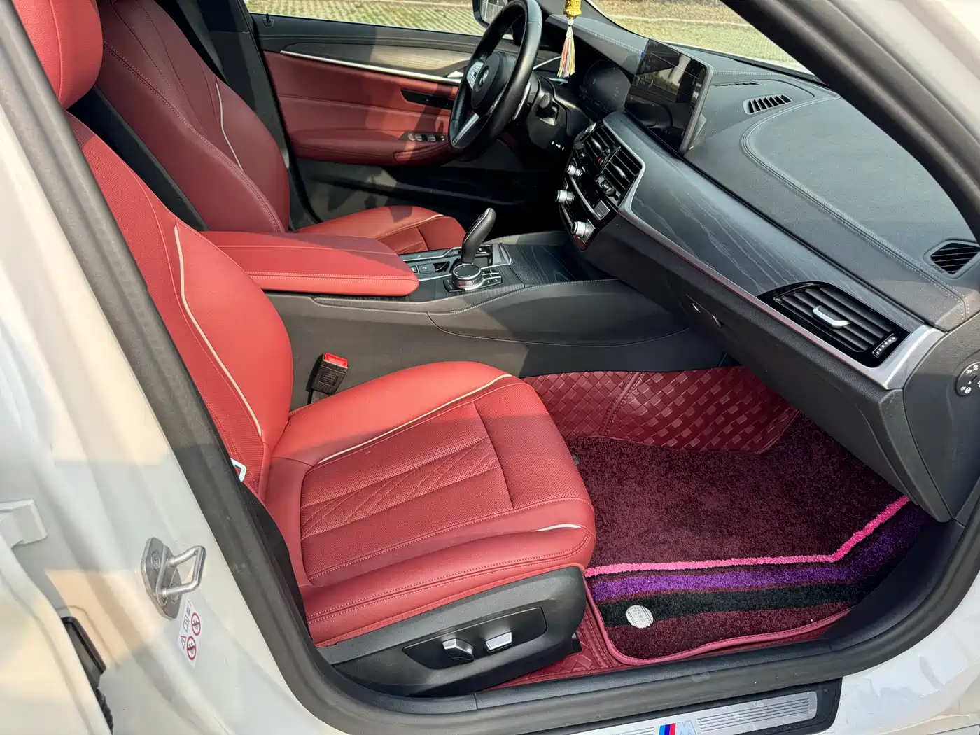BMW 5 Series 2023 Facelift 530Li Leading M Sport Package фото 8