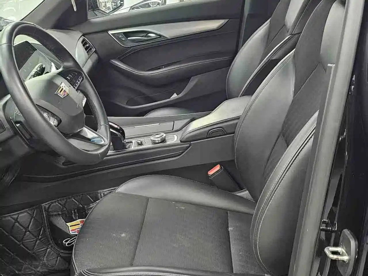 Фото 9 - Cadillac CT5
