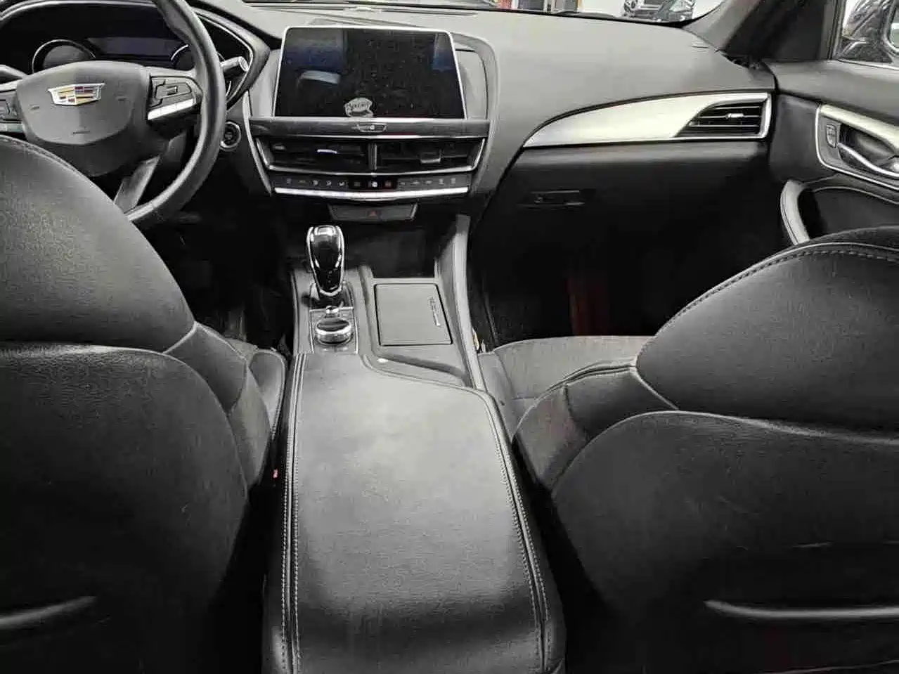 Фото 17 - Cadillac CT5
