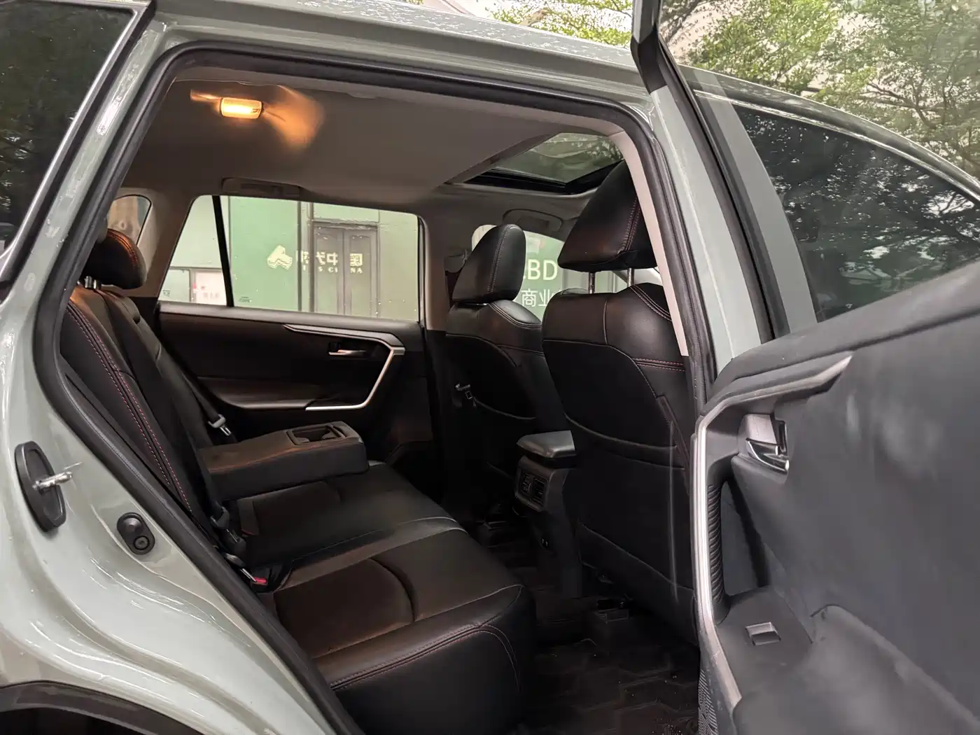 Toyota RAV4 Rongfang 2020 2.0L CVT 2WD Trend Edition фото 11