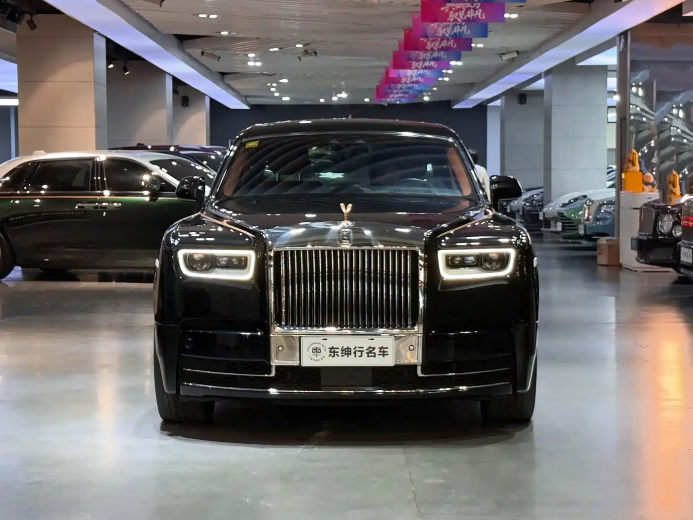 Rolls-Royce Phantom 2020 2018 6.7T Long Wheelbase Version