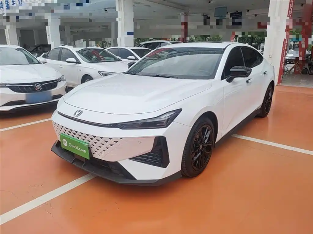 Changan UNI-V 2024 1.5T Premium