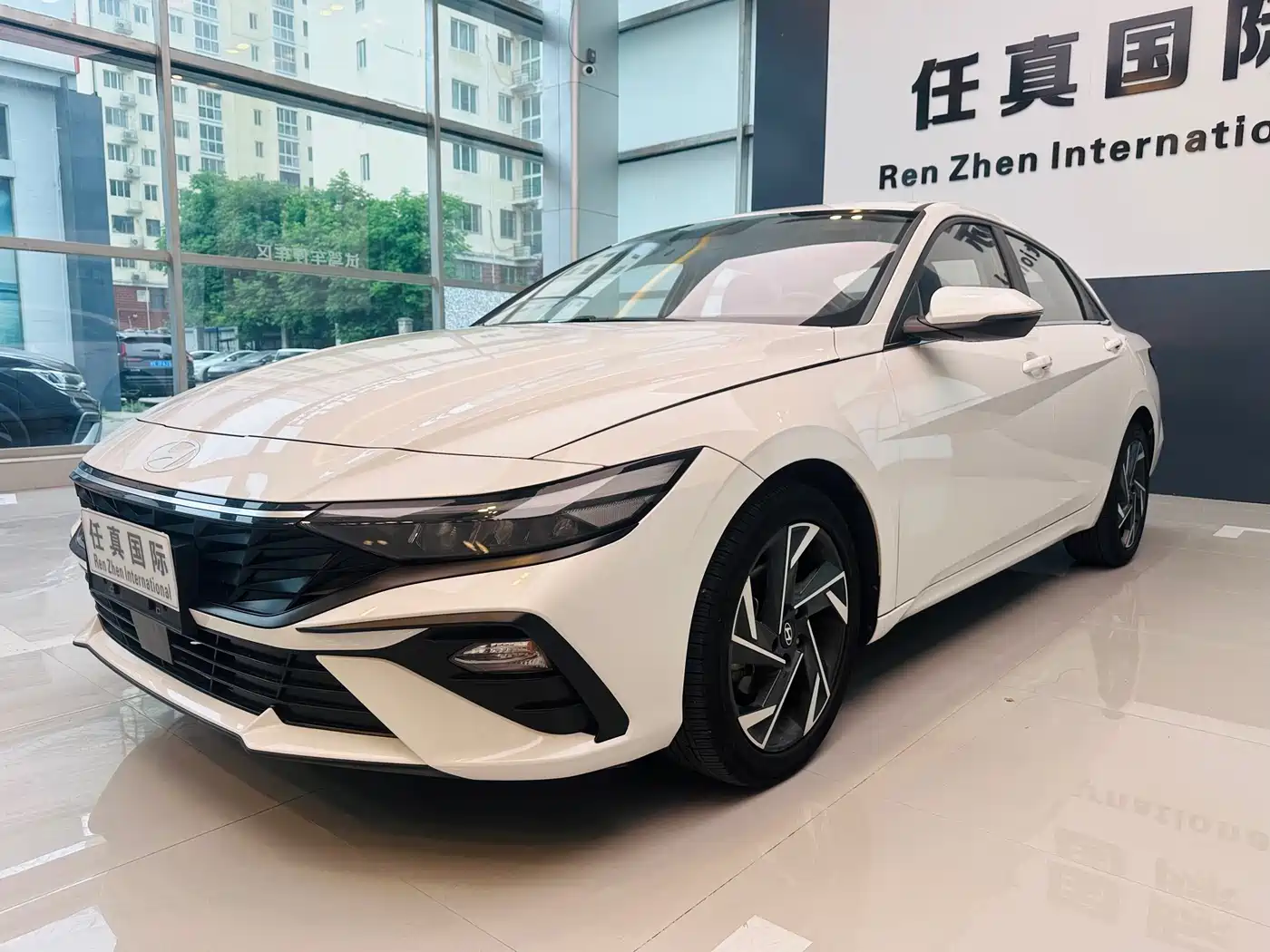 Hyundai Elantra 2023 1.5L CVT GLX Elite Edition