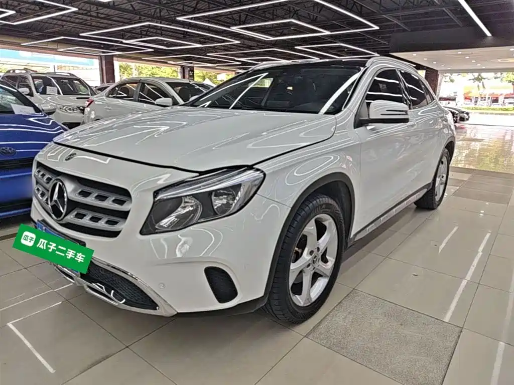 Mercedes-Benz GLA 2019 GLA 200 Dynamic фото 2