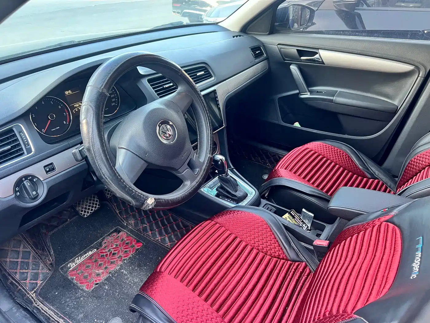 Volkswagen Lavida 2013 Facelift Classic 1.6L Automatic Comfort фото 4