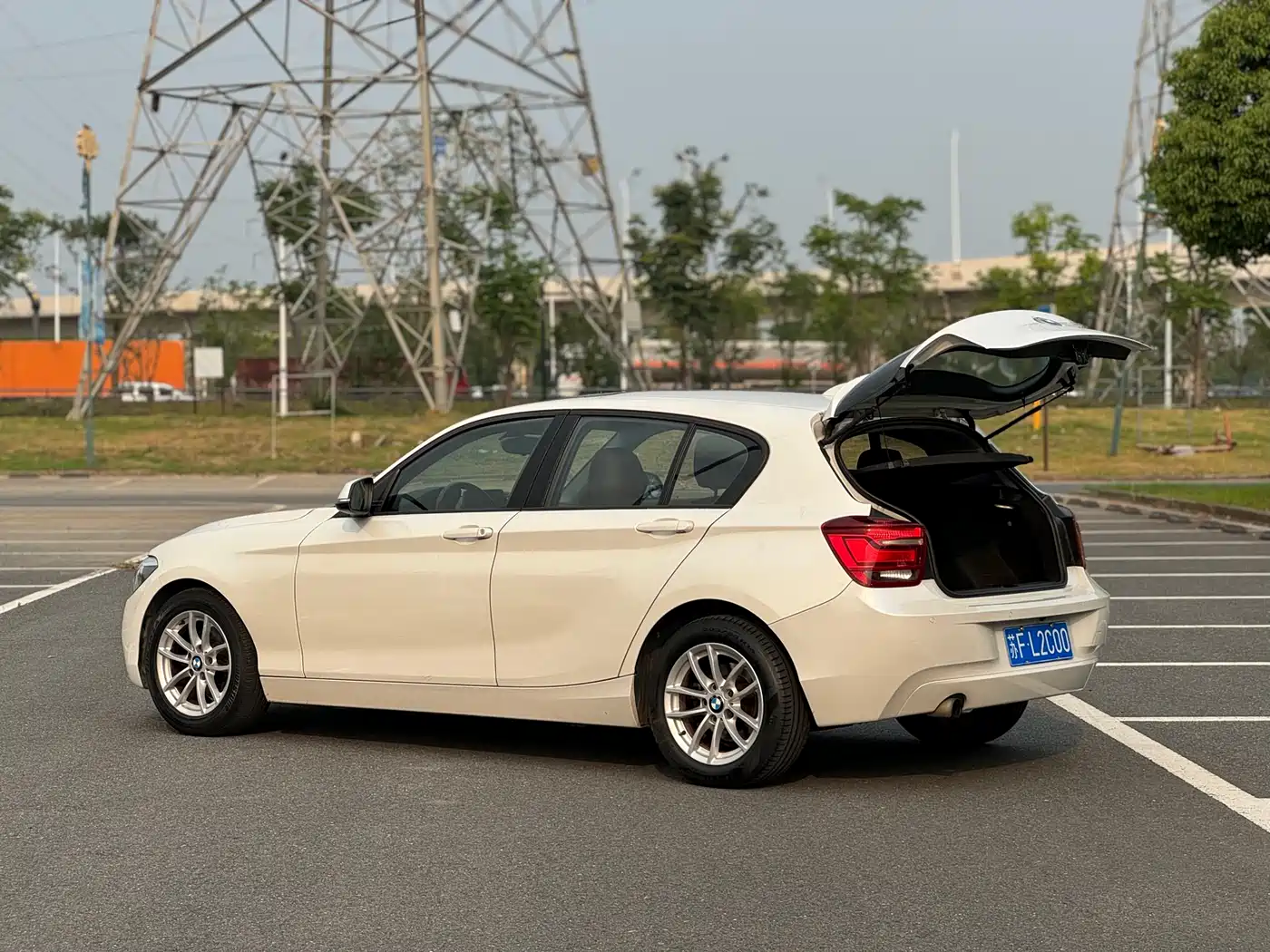 BMW 1 Series (Import) 2013 Facelift 118i Leading Model фото 6