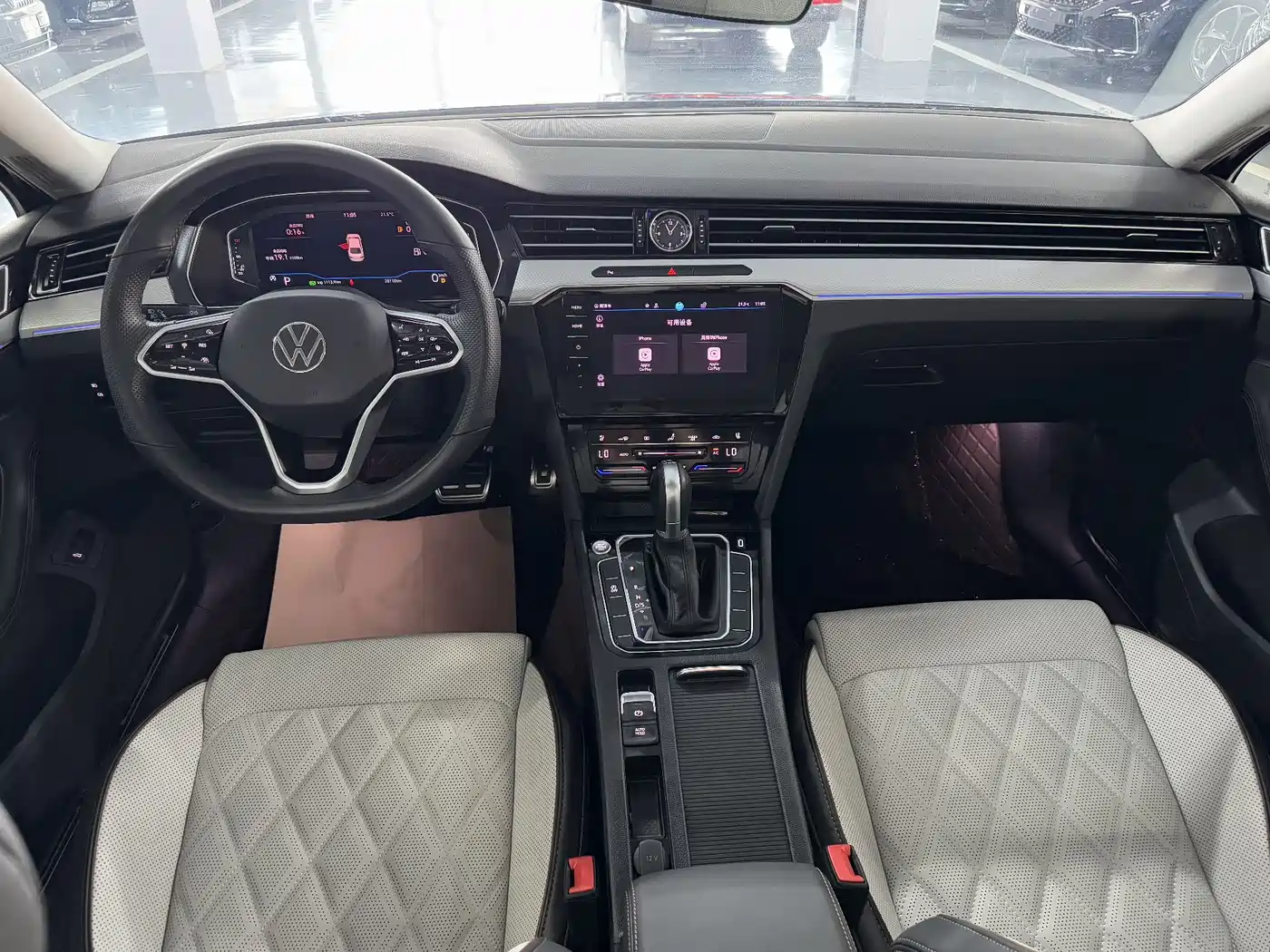 Volkswagen Magotan 2023 Model 2 Million Commemorative Edition 330TSI DSG Luxury фото 7
