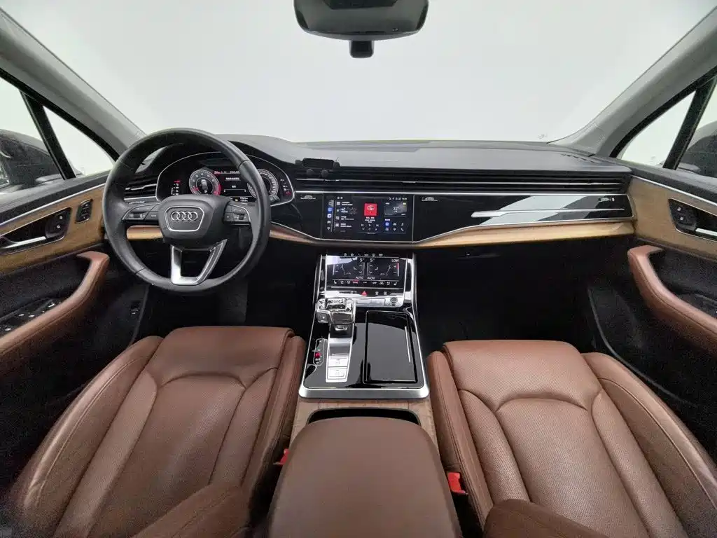 Фото 5 - Audi Q7