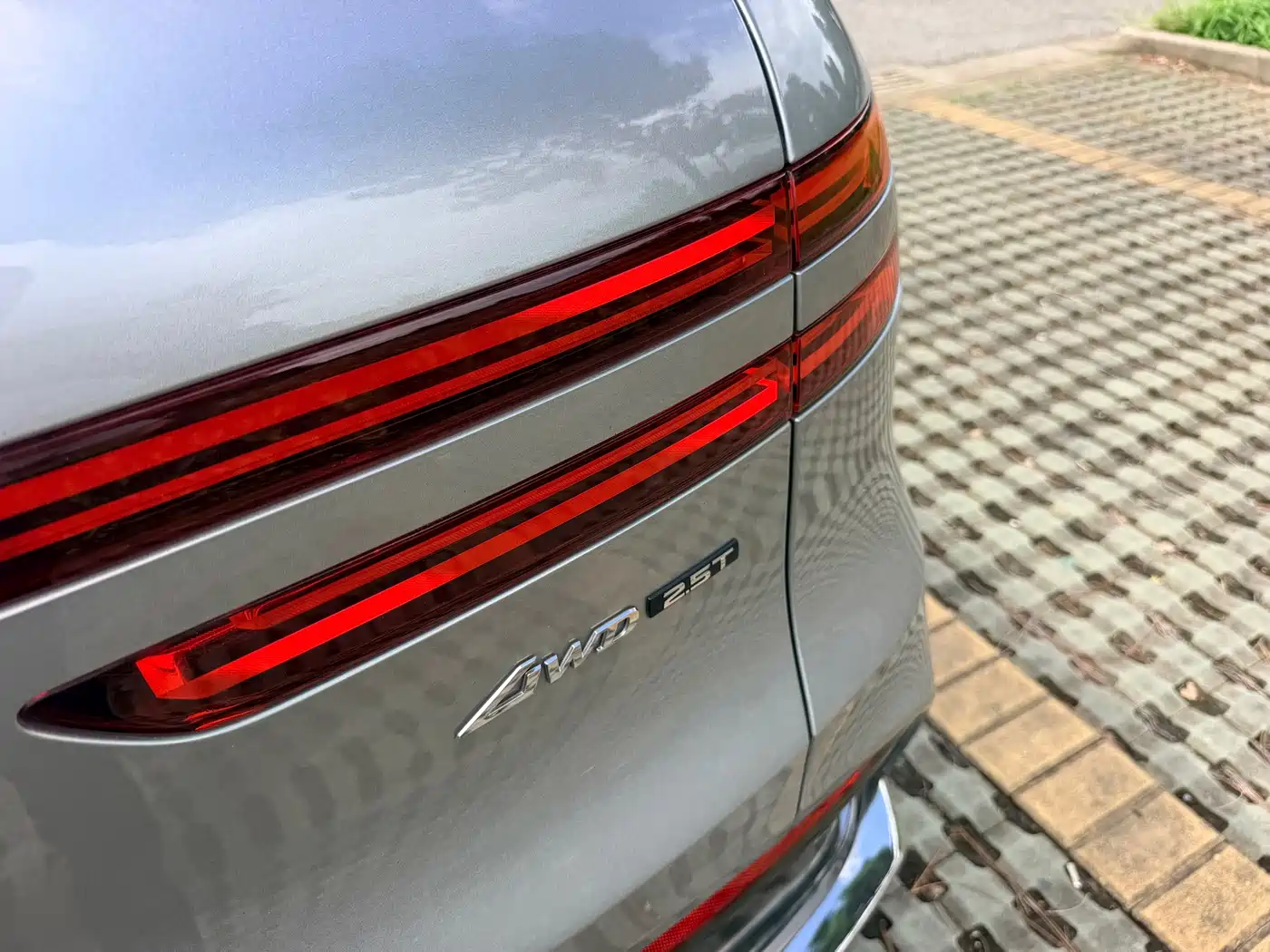 Genesis GV70 2025 2025 2.5T 4WD Flagship Edition