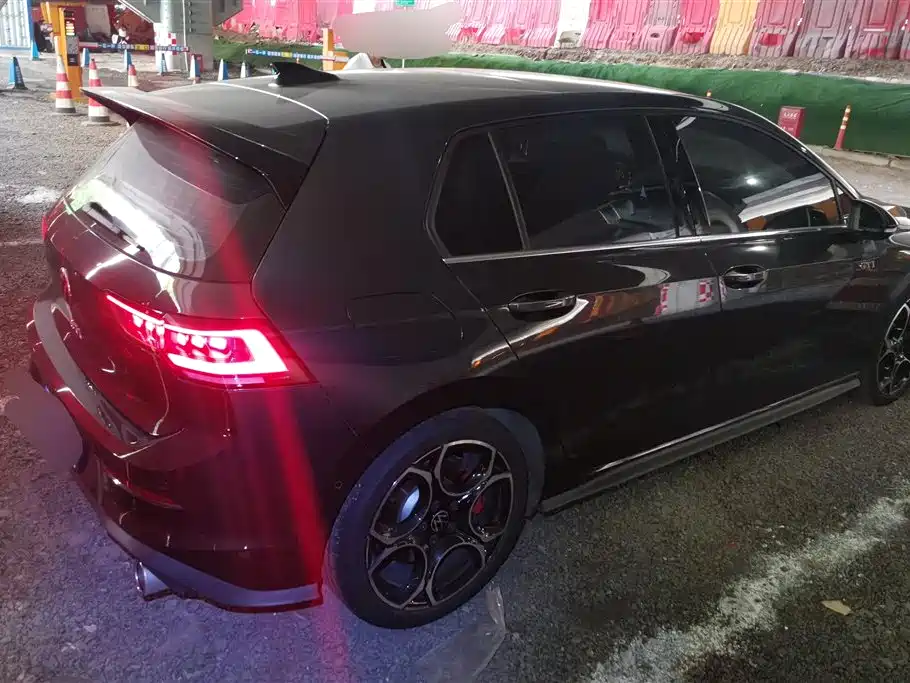 Volkswagen Golf GTI 2025 380TSI DSG GTI фото 3