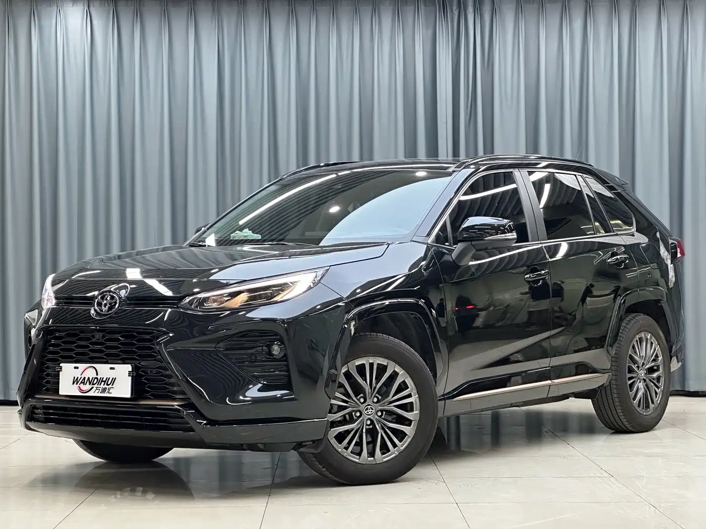 Toyota Wildlander 2024 2.0L CVT 2WD Luxury PLUS Edition