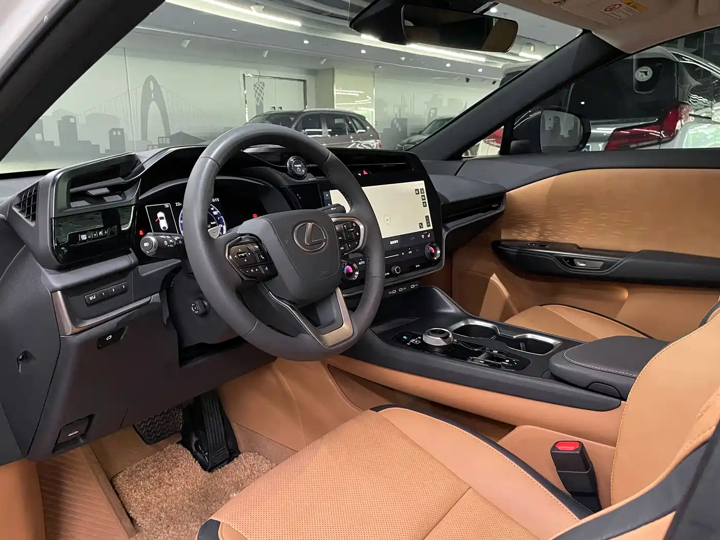 Lexus RZ 2023 450e 4WD Deluxe фото 11