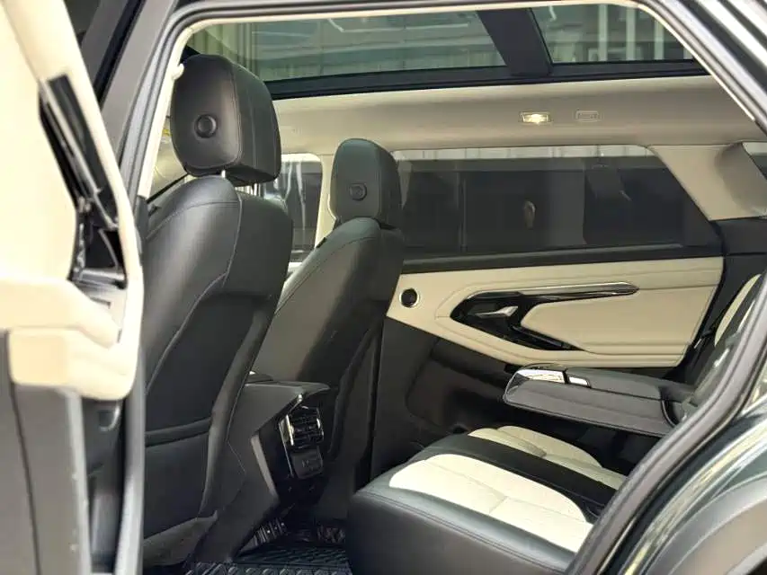 Land Rover Range Rover Evoque 2021 Range Rover Evoque L 249PS R-Dynamic First Edition Launch Edition фото 7