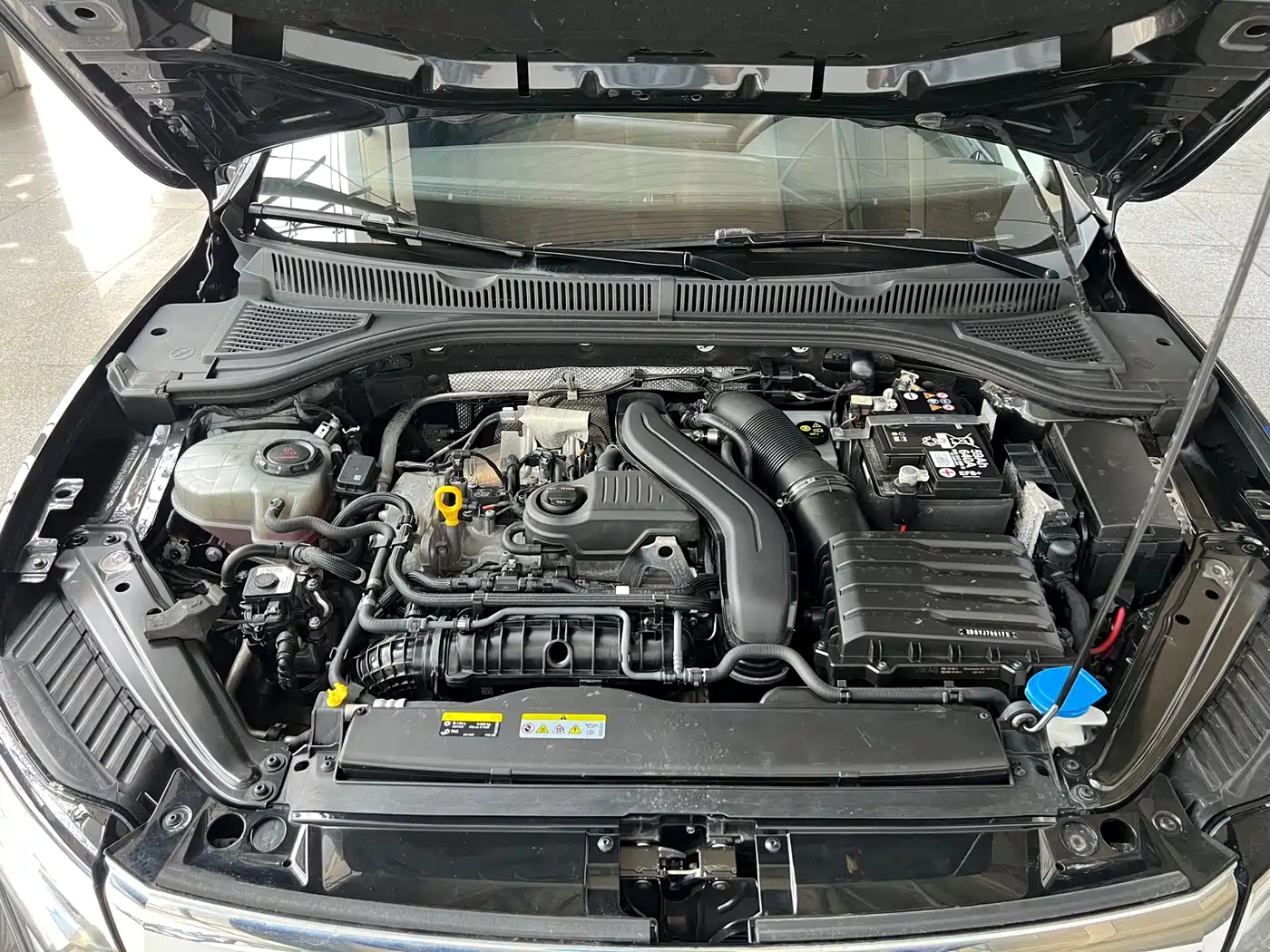 Volkswagen Sagitar 2023 300TSI DSG Surpassing Edition фото 17