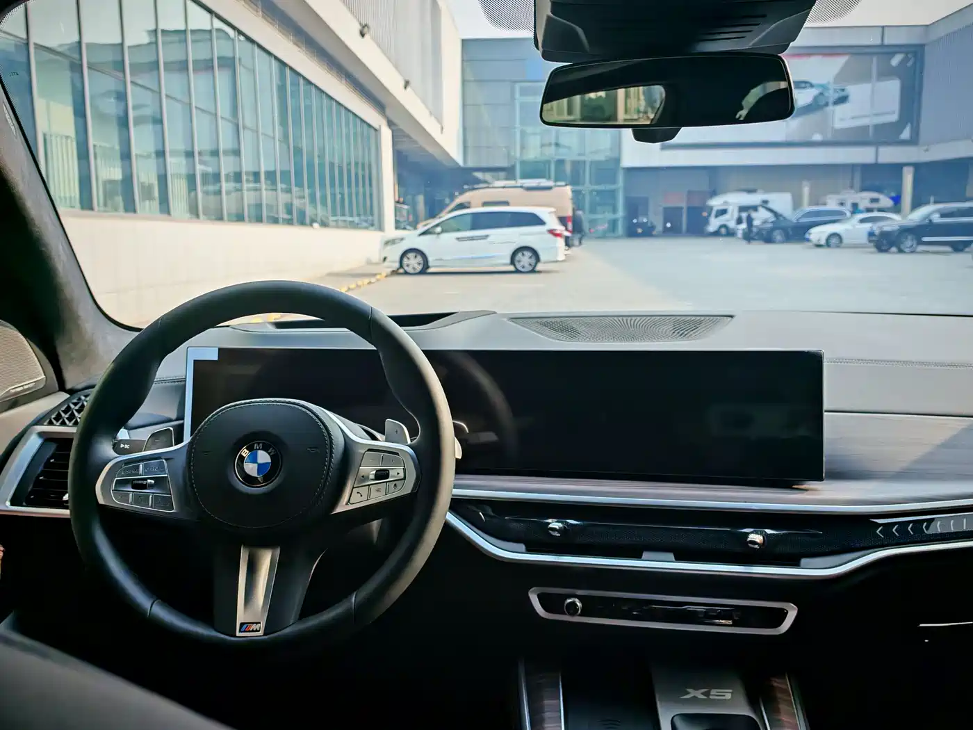 BMW X5 2023 xDrive 40Li Premium M Sport Black Night Package фото 21