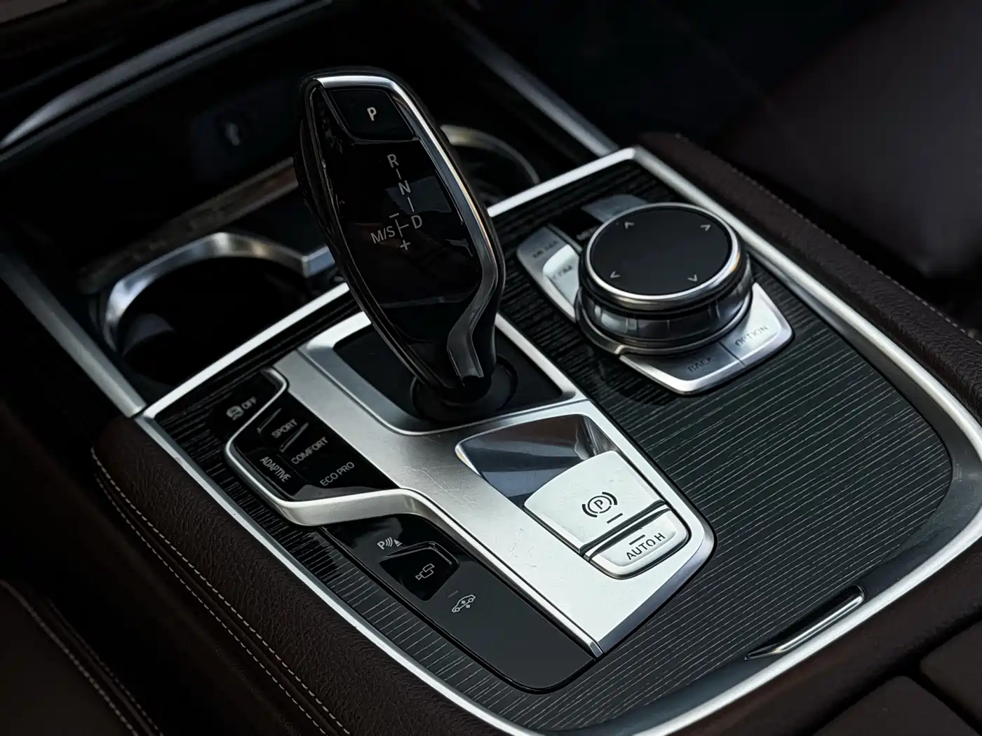 BMW 7 Series 2018 730Li Leading Type M Sport Package фото 19