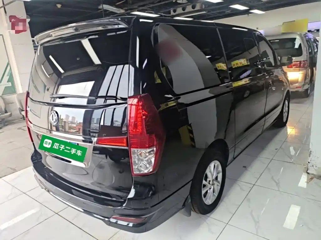 Dongfeng Fengxing Lingzhi PLUS 2021 2021 2.0L Manual Luxury 7-Seater