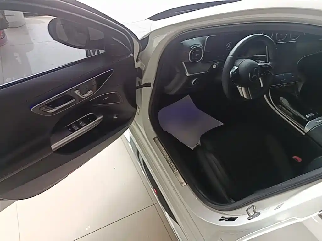 Mercedes-Benz C-Class 2022 C 200 L Sport Version фото 16