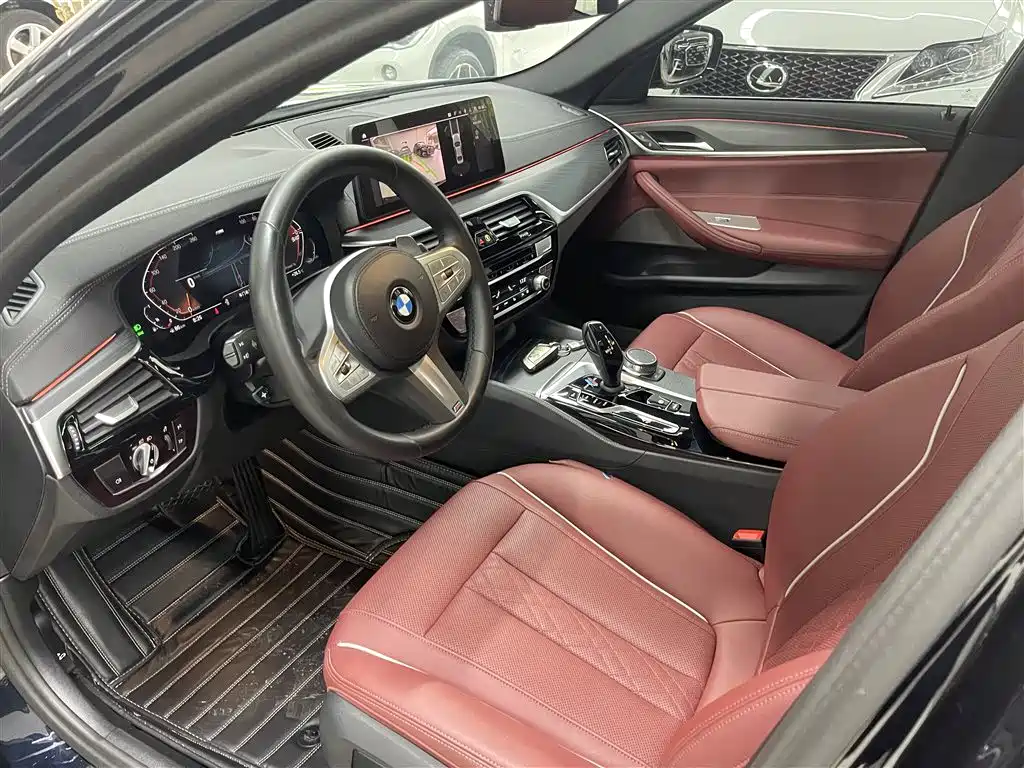 BMW 5 Series 2023 530Li Leading M Sport Package фото 15