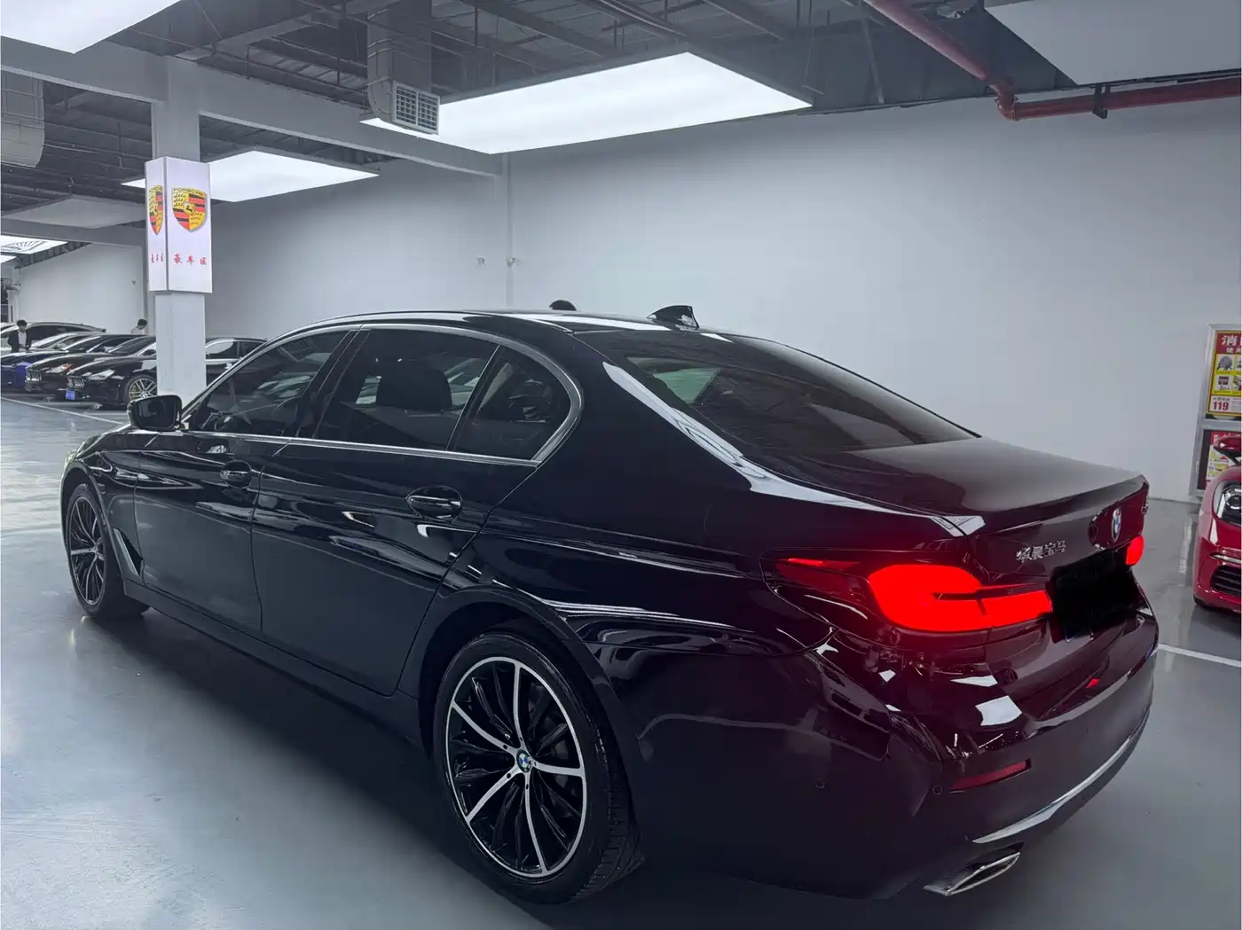 BMW 5 Series 2022 530Li Exclusive Luxury Package фото 17