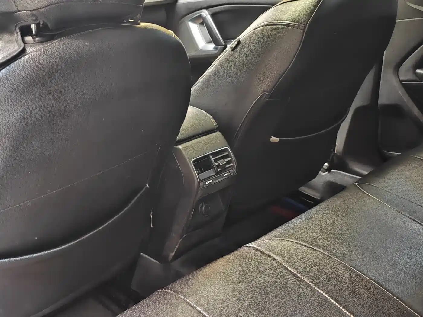 Peugeot 408 2015 Model 1.2T Automatic Luxury Edition фото 24