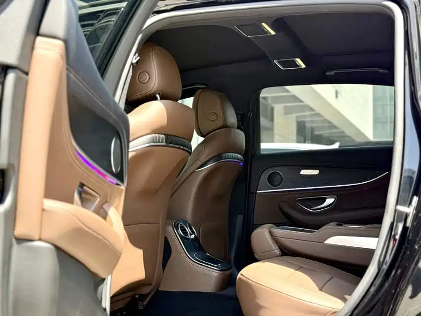 Mercedes-Benz E-Class 2023 E 300 L Sport Fashion фото 9