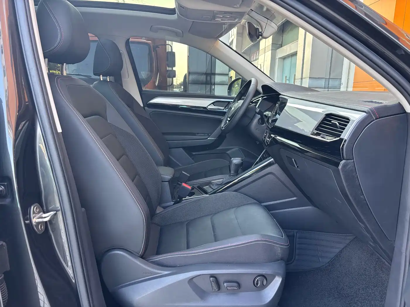 Volkswagen Tayron 2020 330TSI 2WD Luxury Smart Edition фото 11