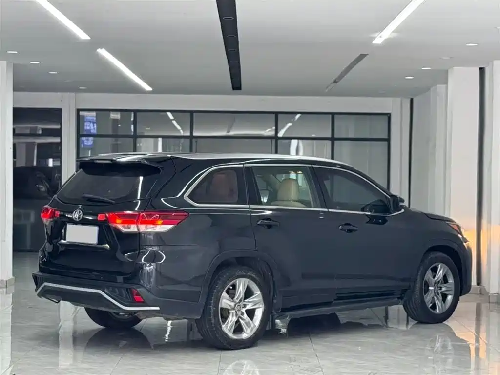 Toyota Highlander 2018 2.0T 4WD Luxury 7-seater China VI фото 7