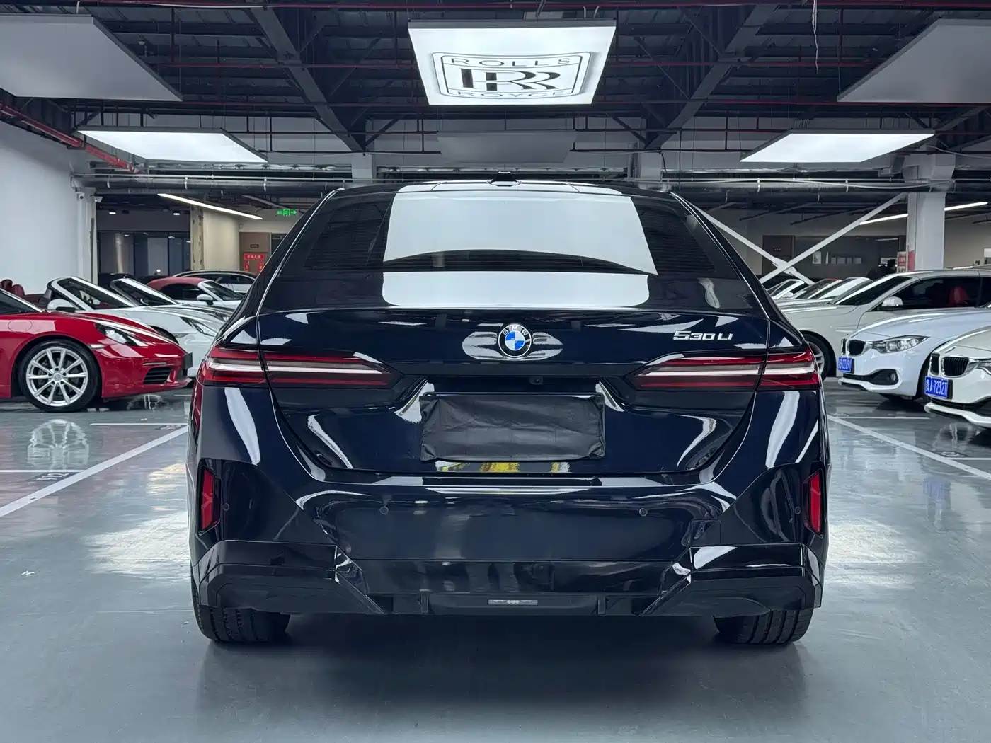 BMW 5 Series 2025 530Li Leading M Sport Package фото 21