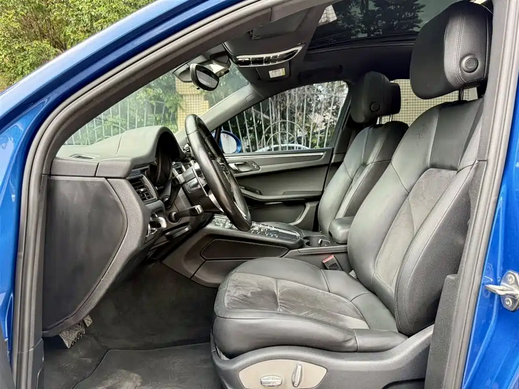 Porsche Macan 2016 Macan 2.0T фото 4