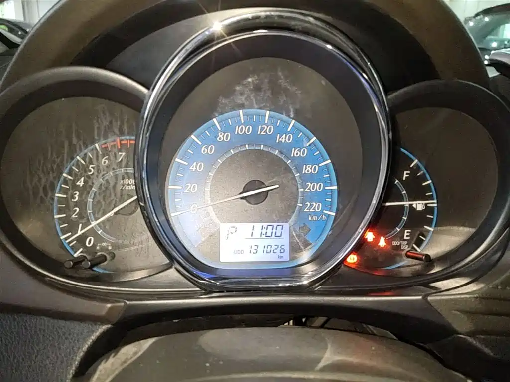 Toyota YARiS L Zhi Xuan 2015 1.5E Auto Charming Edition фото 12