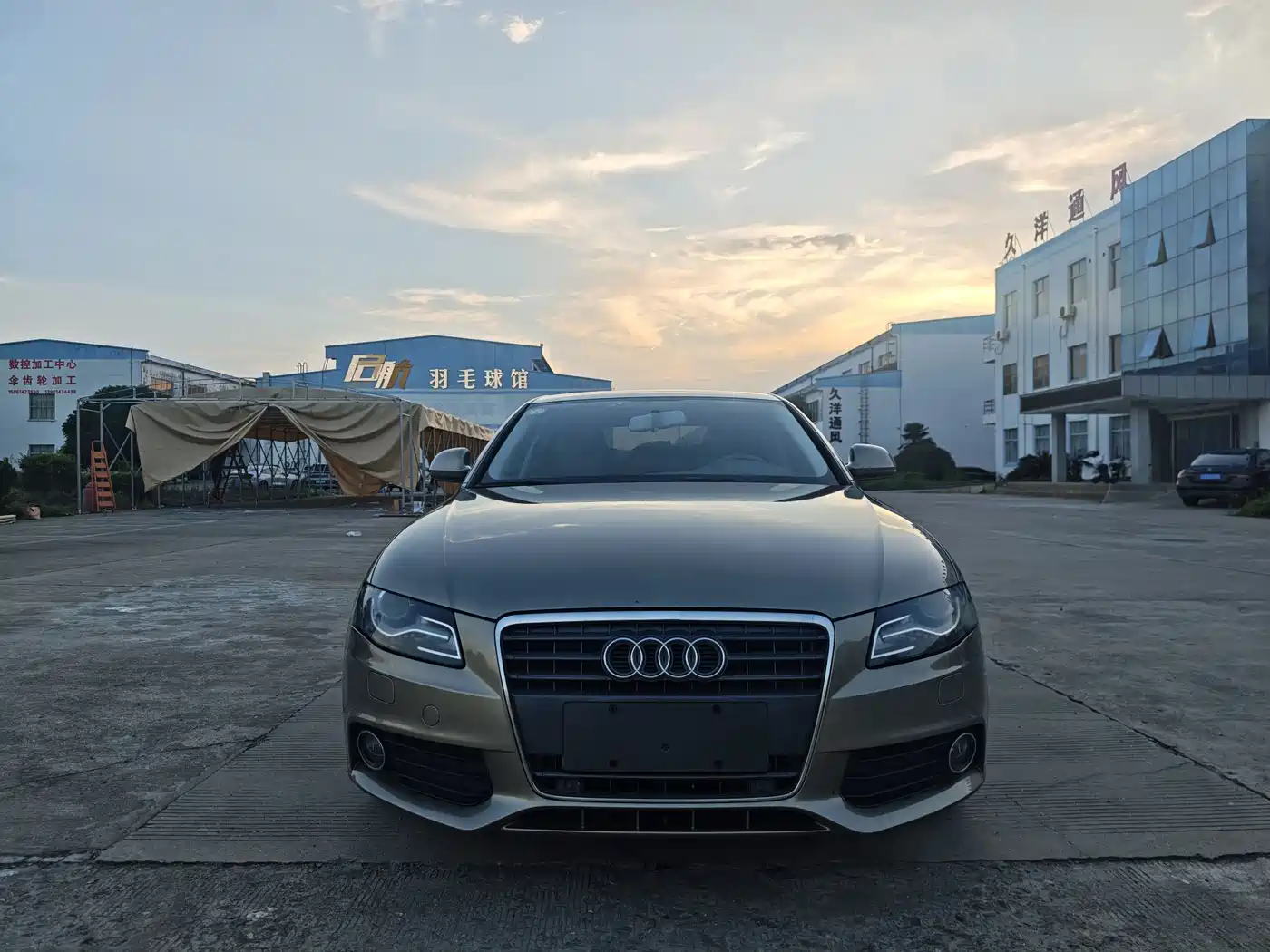 Фото 2 - Audi A4L